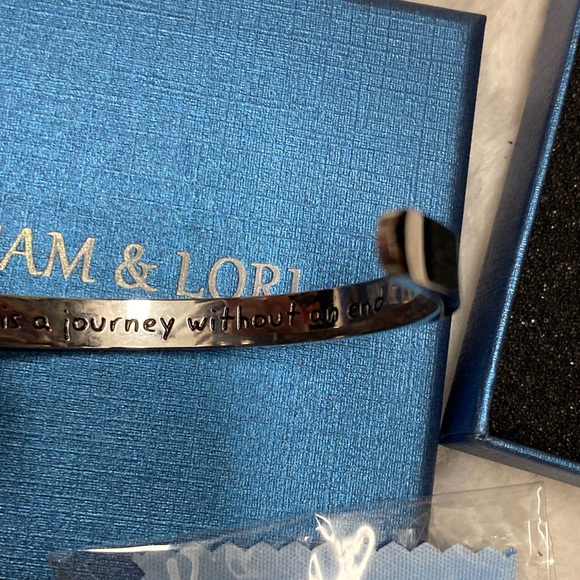 NWOT- Silver Bangle Bracelet for Women - Picture 5 of 7